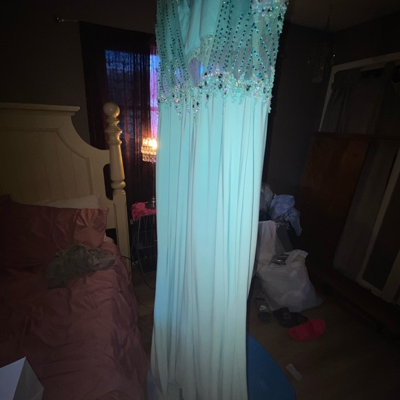 Prom Dress - Picture 5 of 7